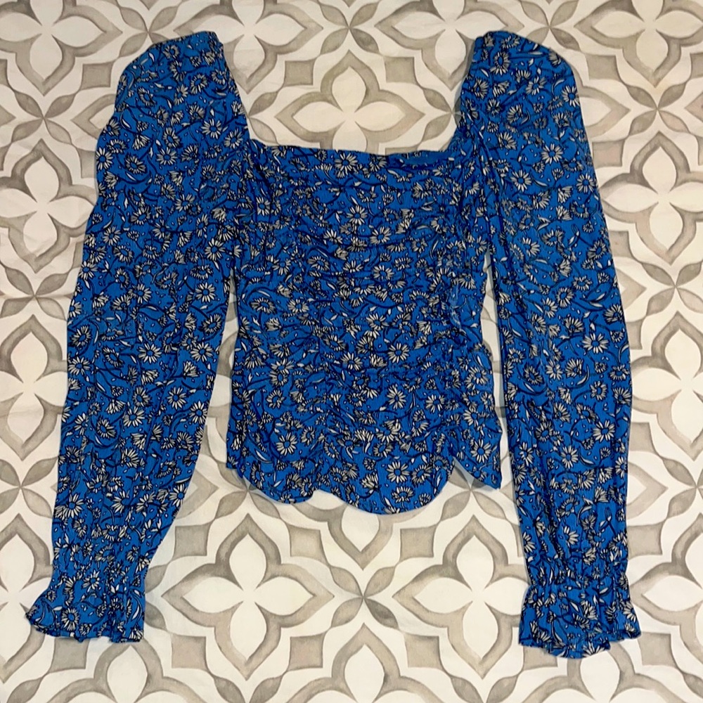 ASTR long sleeve ruched blouse. Size XS